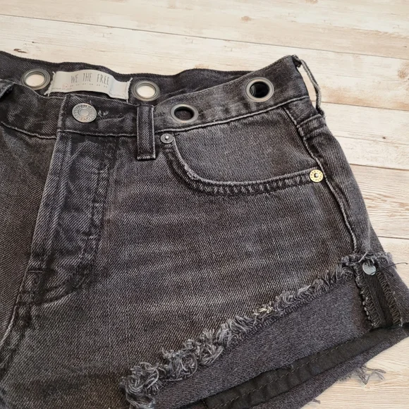Free People Sashed and Relaxed Grommet Distress Cutoff Denim Shorts Black 24 - Picture 9 of 15